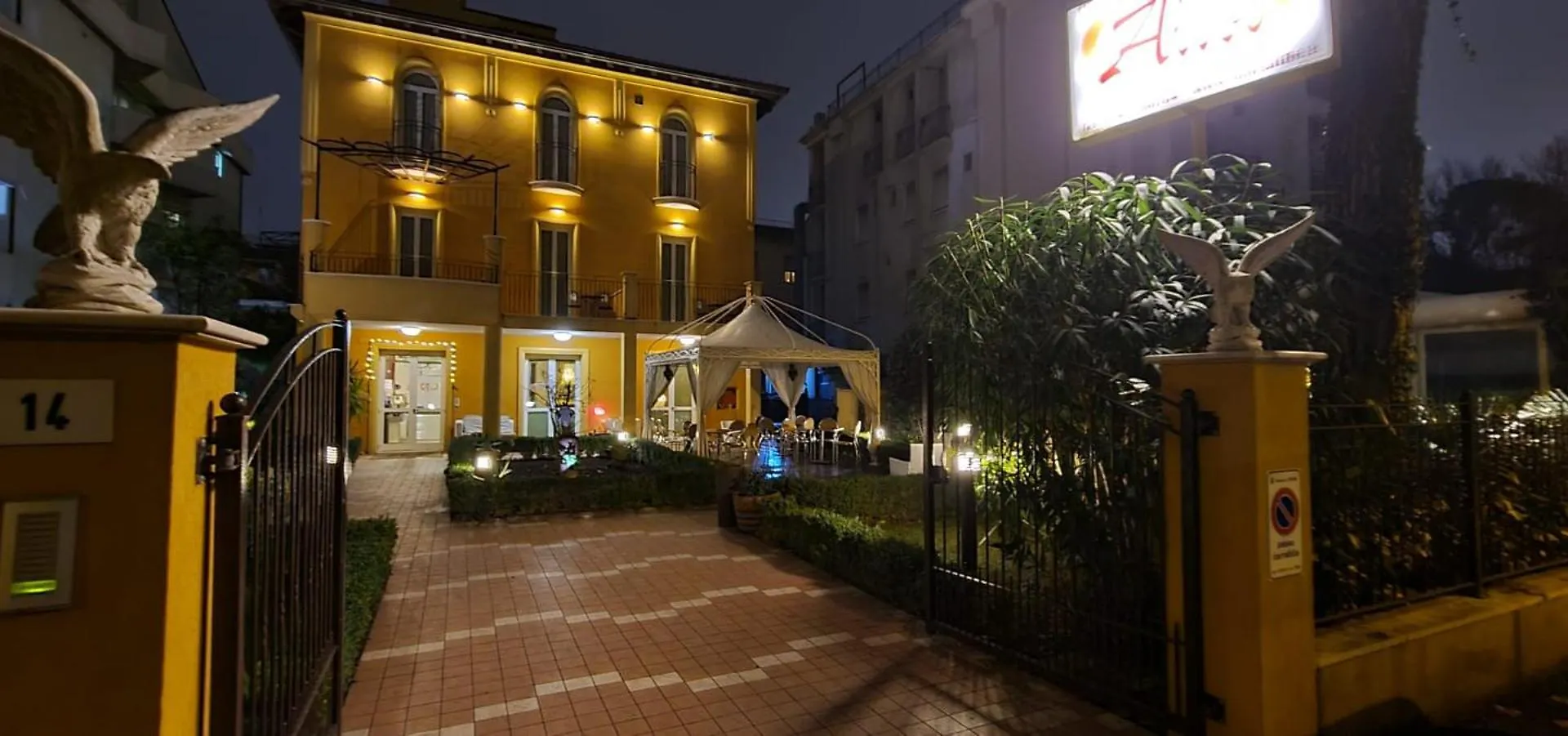Hotel Alibi Rimini