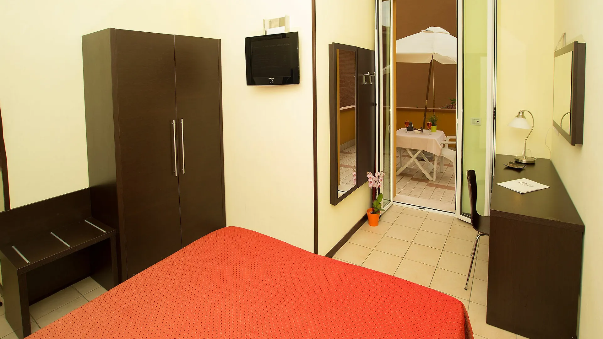 Hotel Alibi Rimini 3*,  Italy
