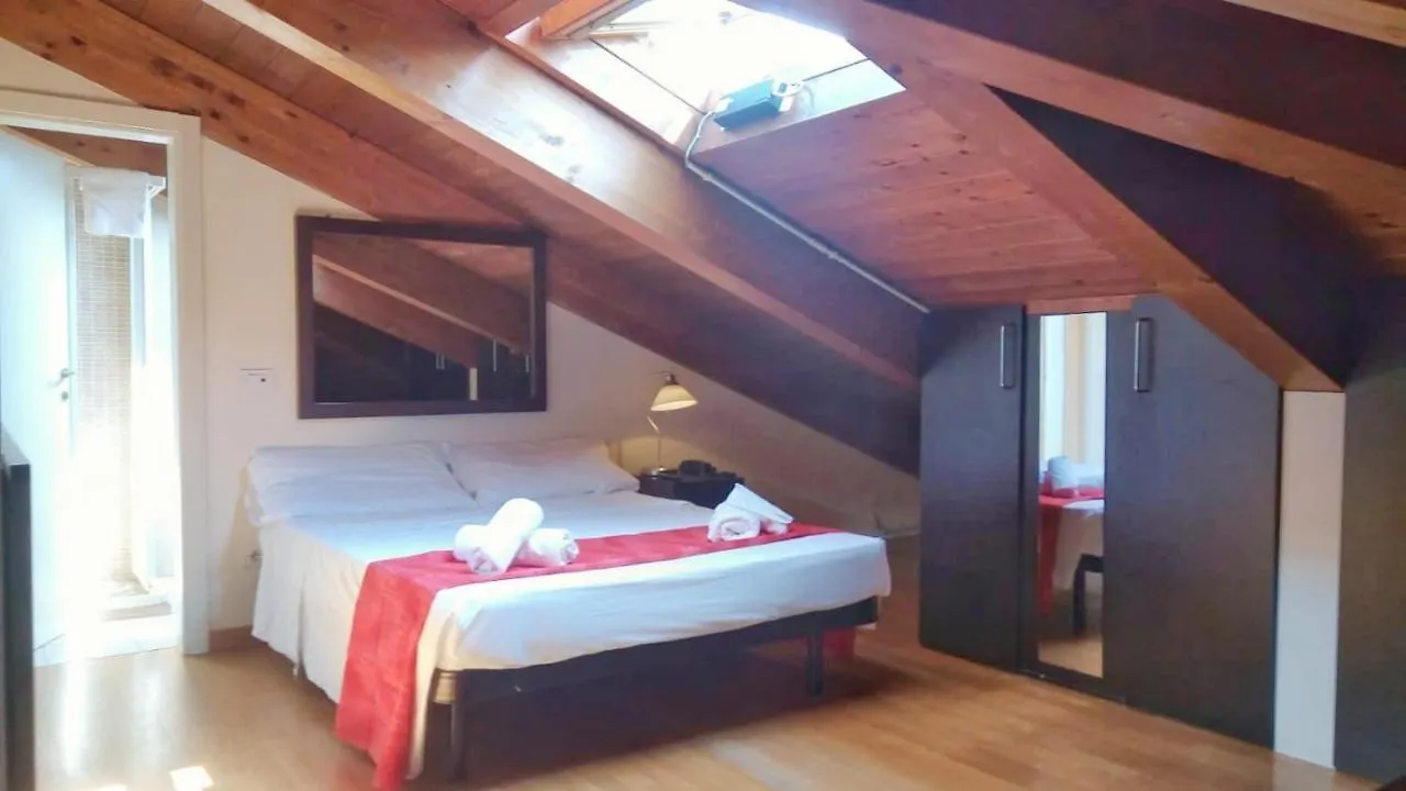 Hotel Alibi Римини Италия