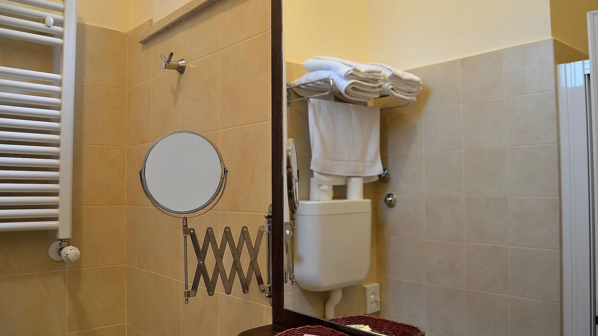 Hotel Alibi Римини
