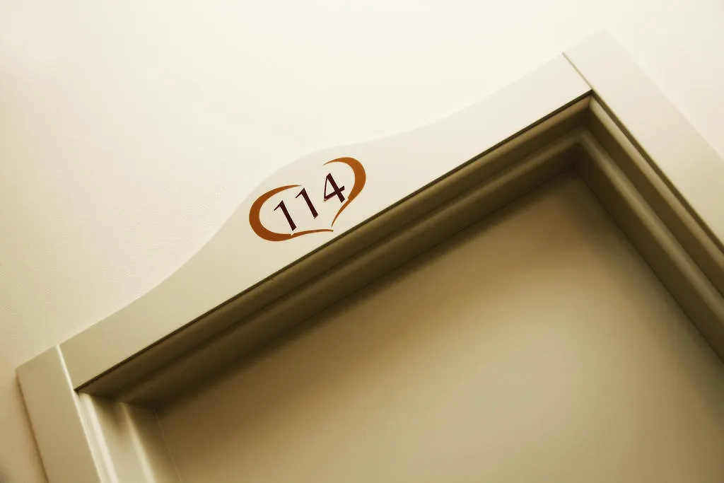 Hotel Alibi Римини 3*,